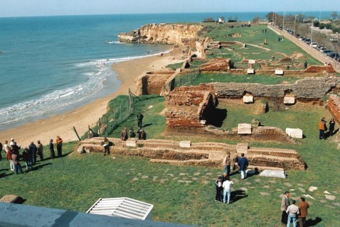 WCENTER 0WHCBGPAHJ  -  ( Mino Ippoliti - villa di nerone 4.jpg )PER EMILIO